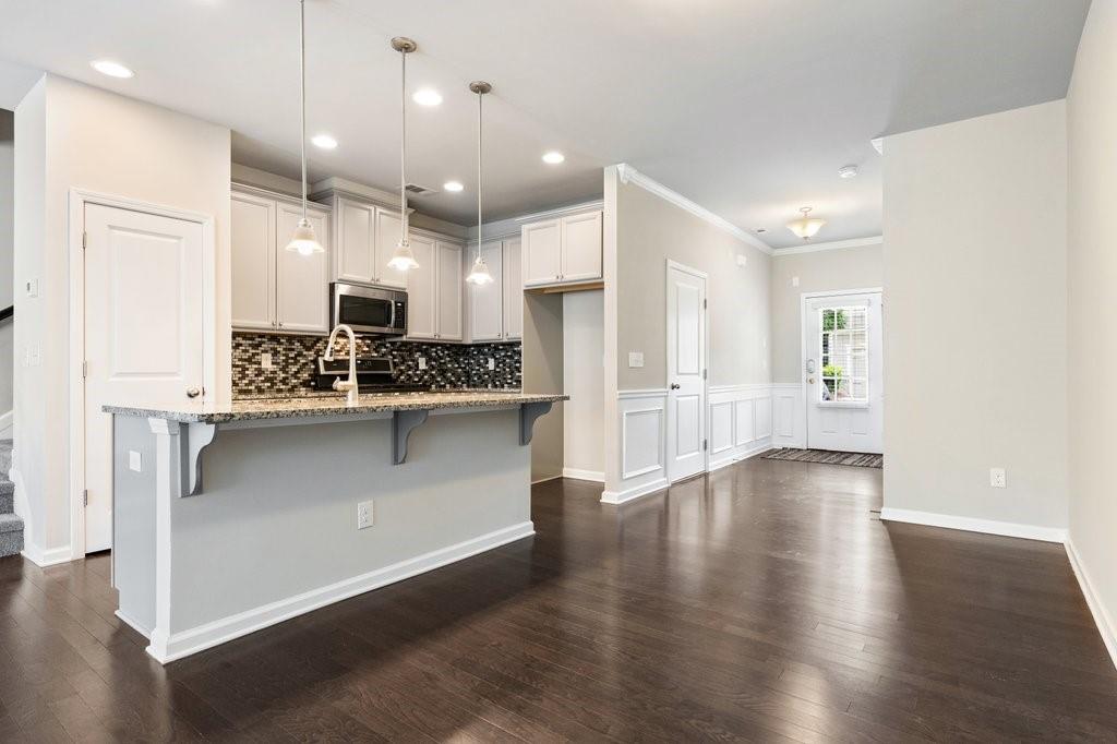 2593 Kenwood Glen Terrace