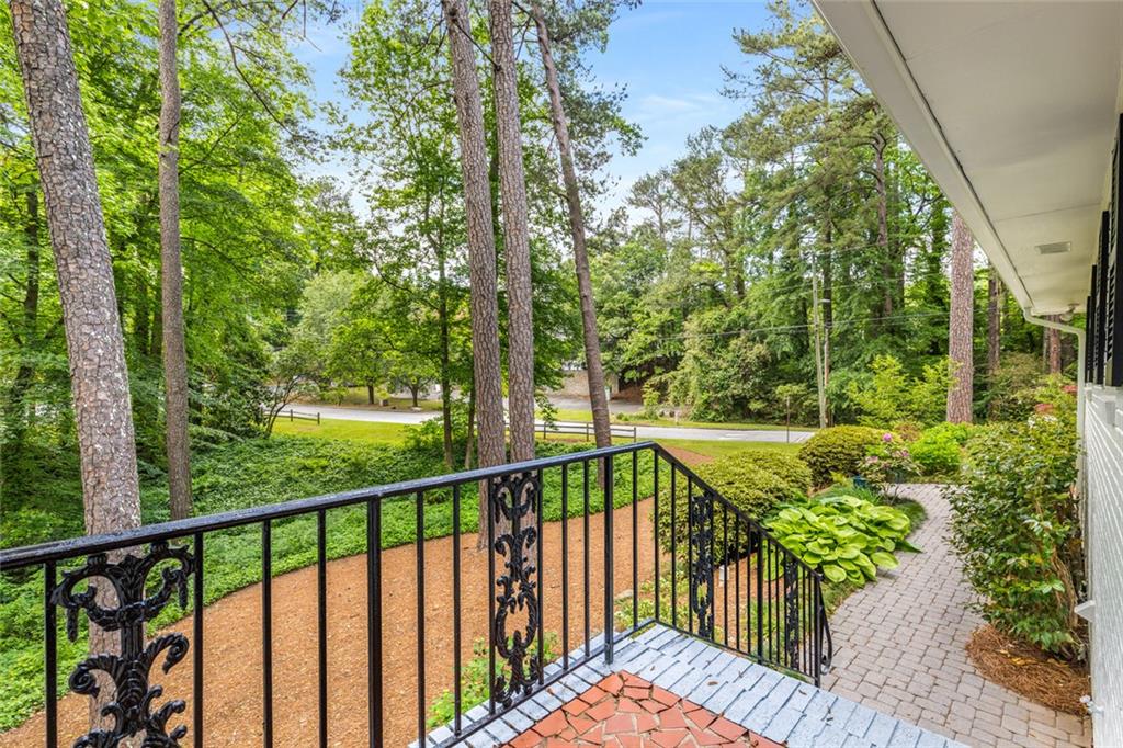 504 Kingswood Lane, Atlanta, Georgia image 7