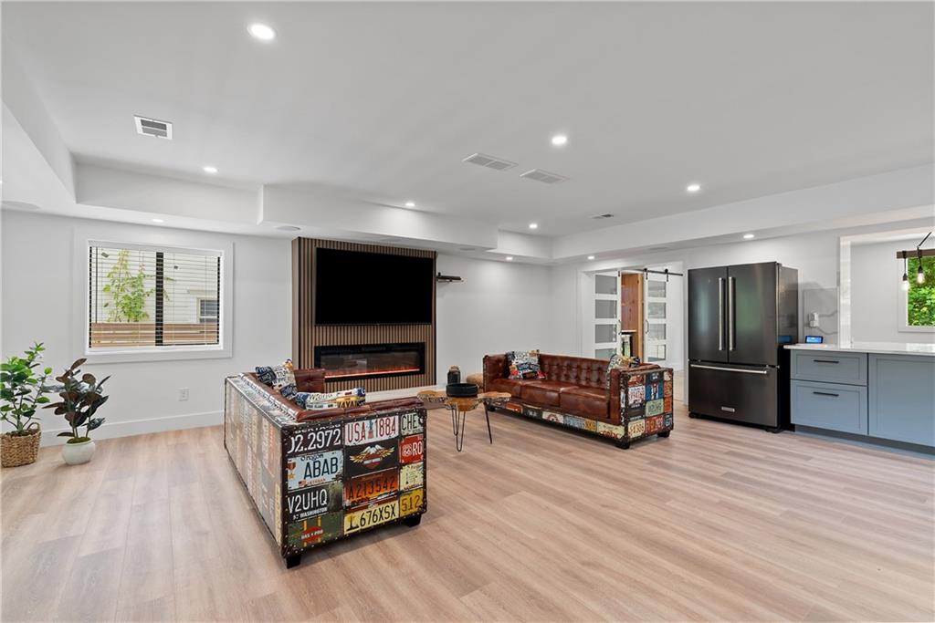 1355 Lockwood Drive SW