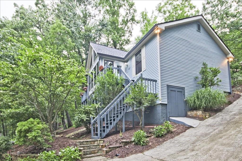 784 Fairway Drive