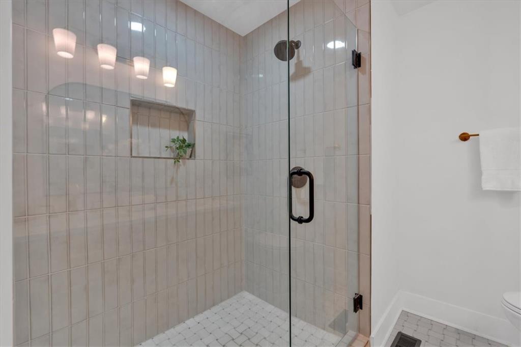 2637 Crestdale Circle, Atlanta, Georgia image 24