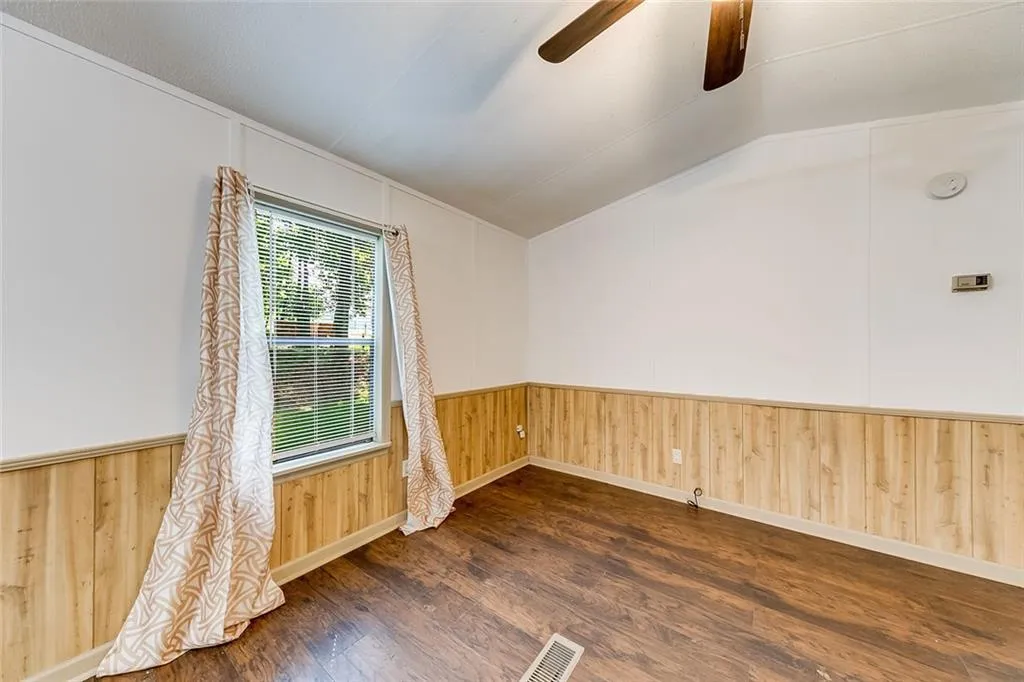 Jefferson, Georgia 30549, United States, 2 Bedrooms Bedrooms, ,2 BathroomsBathrooms,Residential,Pending,159612