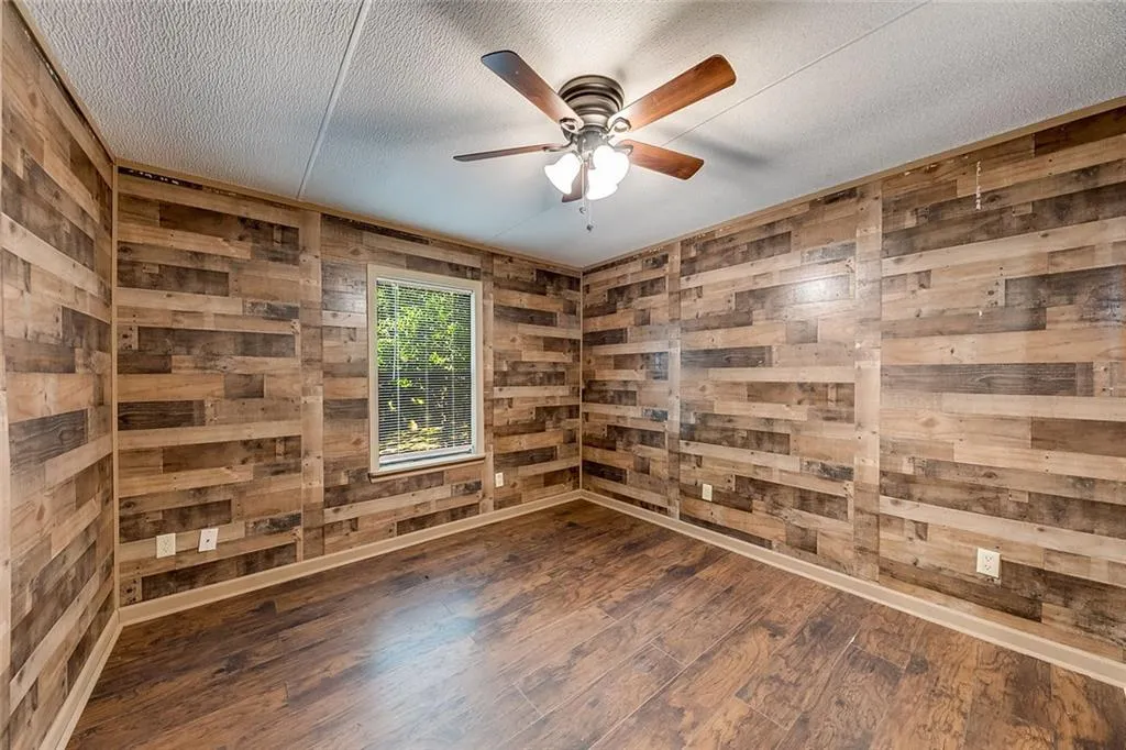 Jefferson, Georgia 30549, United States, 2 Bedrooms Bedrooms, ,2 BathroomsBathrooms,Residential,Pending,159612