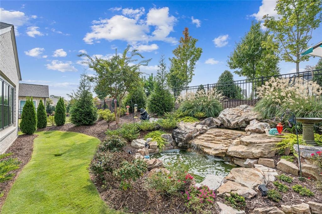 THE MANOR - Residential