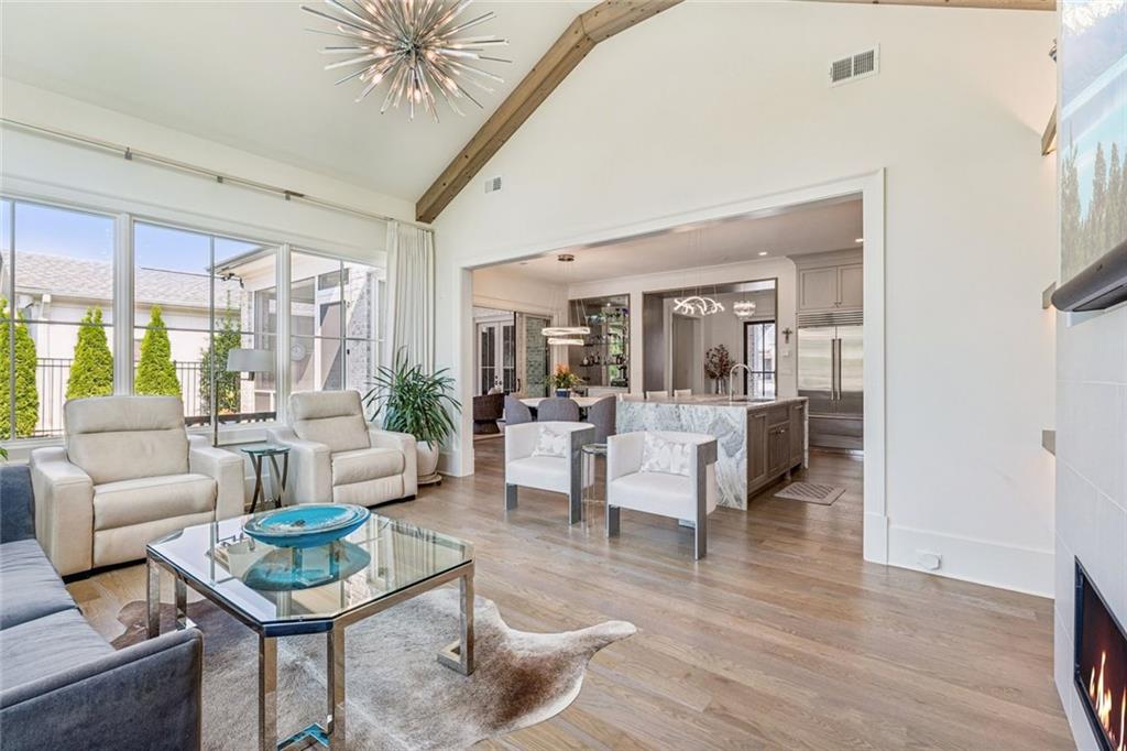 THE MANOR - Residential