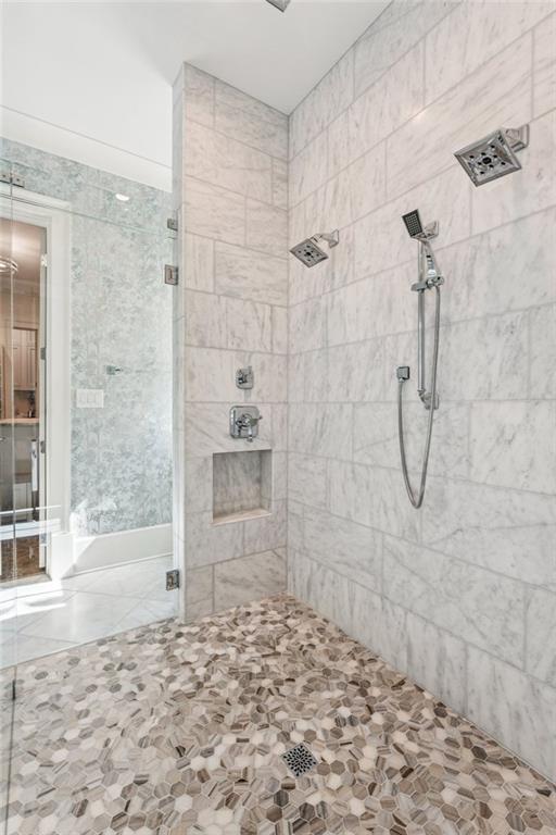 THE MANOR - Residential