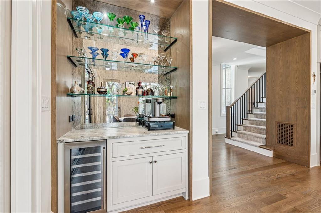 THE MANOR - Residential