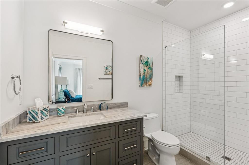 THE MANOR - Residential