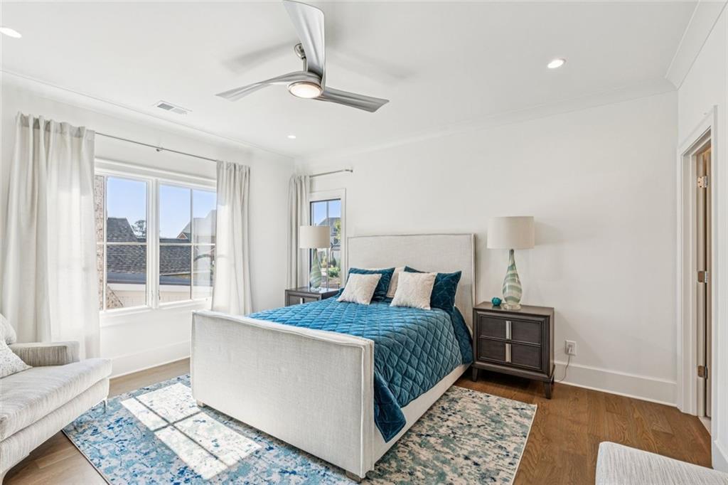 THE MANOR - Residential