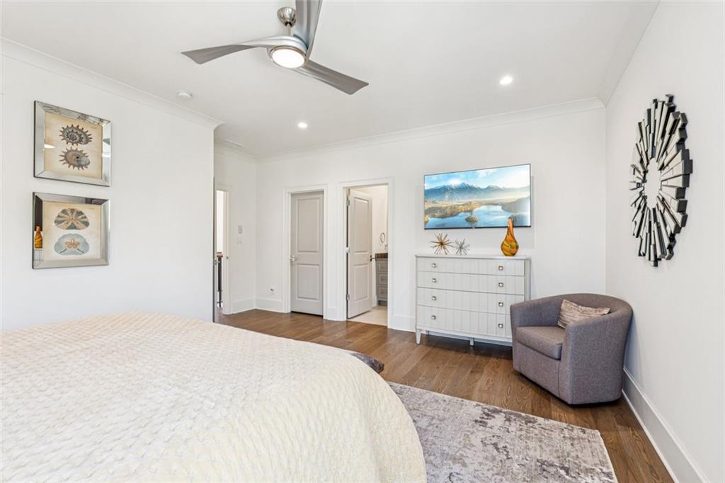 THE MANOR - Residential