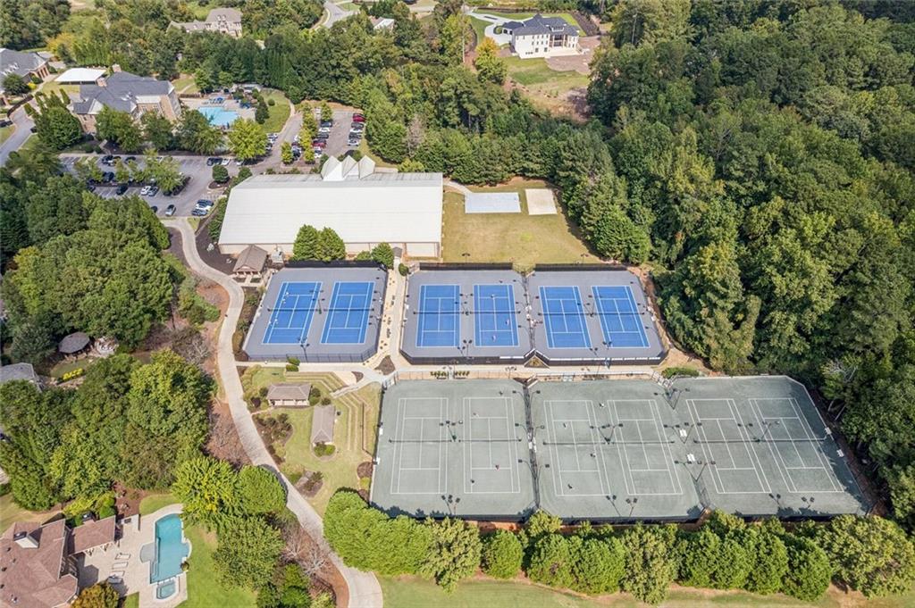 THE MANOR - Residential