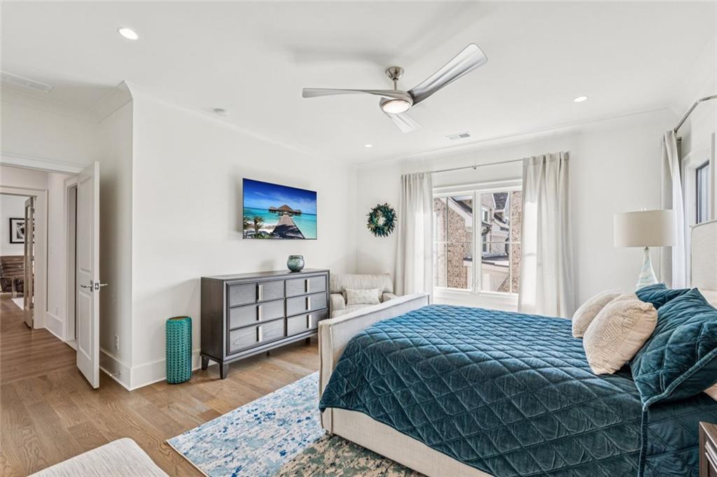 THE MANOR - Residential