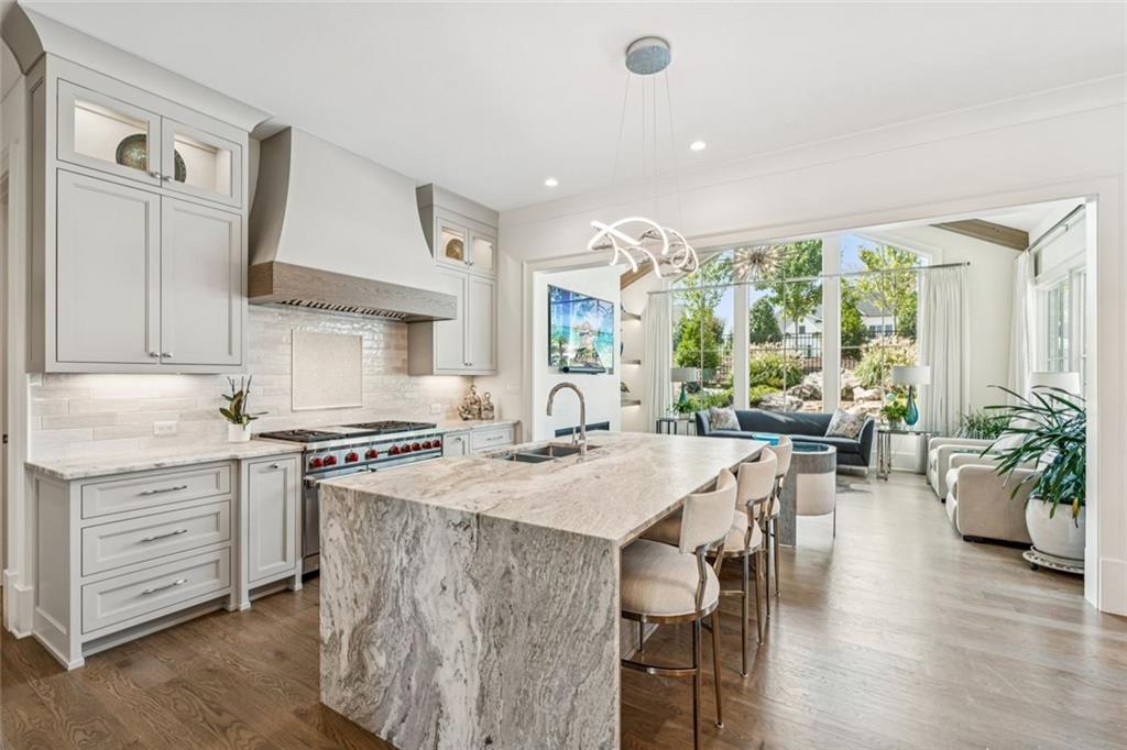 THE MANOR - Residential