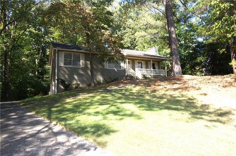 A home in Powder Springs