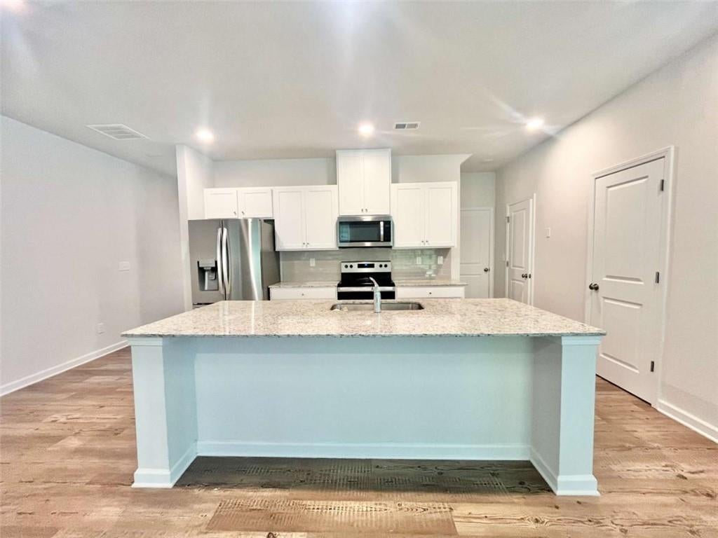 5129 Sidney Square