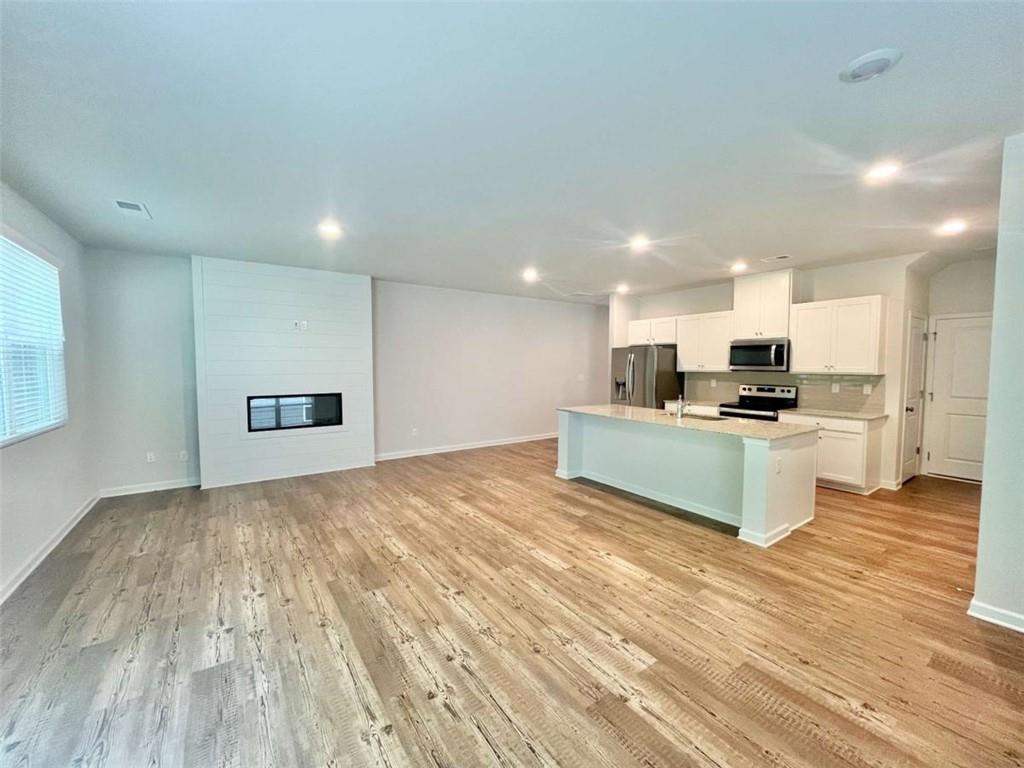 5129 Sidney Square