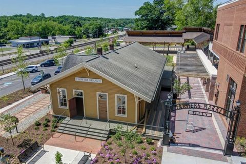 A home in Flowery Branch