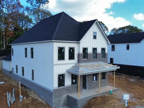 A home in Flowery Branch