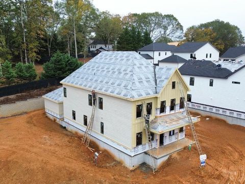 A home in Flowery Branch