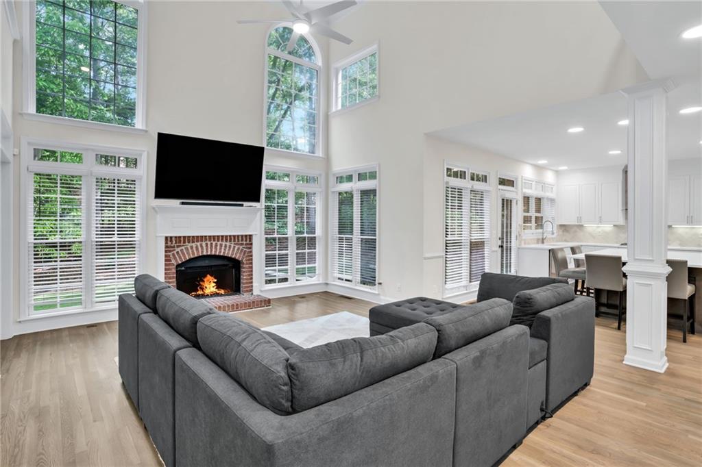 870 River Cliff Court