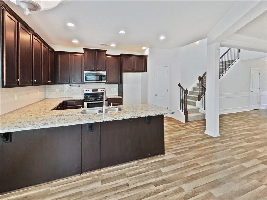 Woodward Xing - Residential Lease