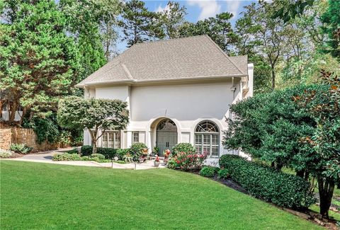 888 Castle Walk Cove SW Lilburn GA 30047