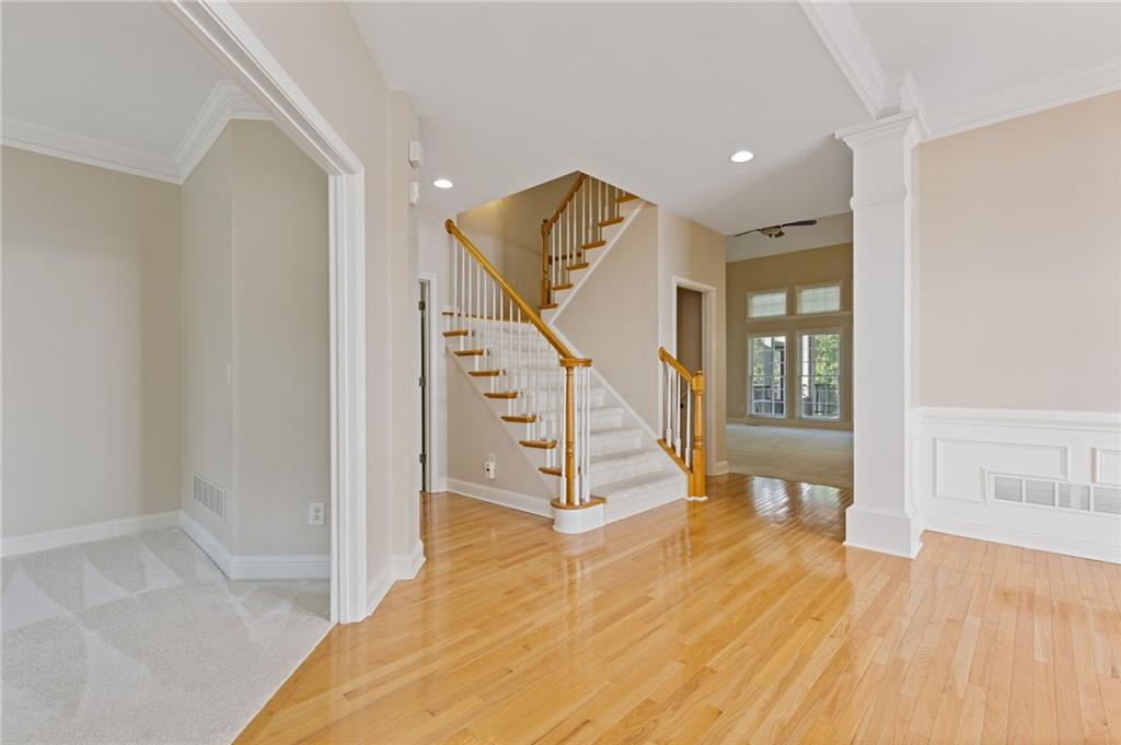 5503 Kingsley Manor