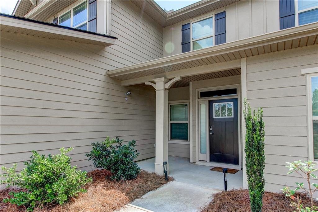 3617 Chestnut Oak Court