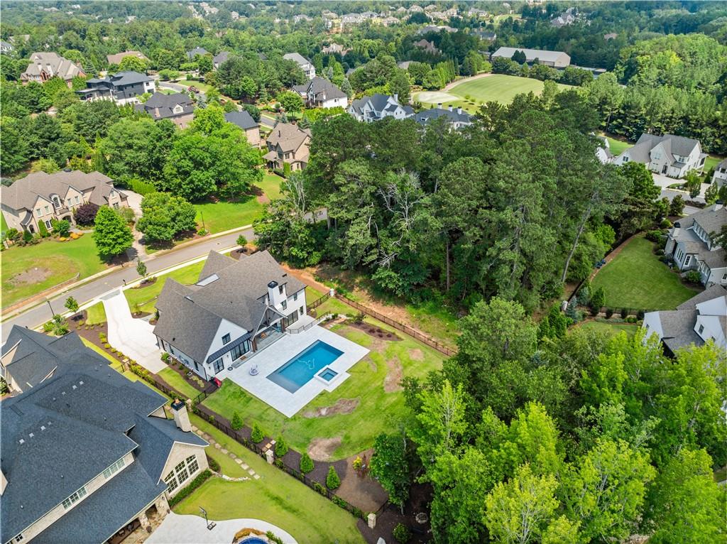 5021 Kings Close