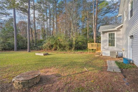 A home in Powder Springs