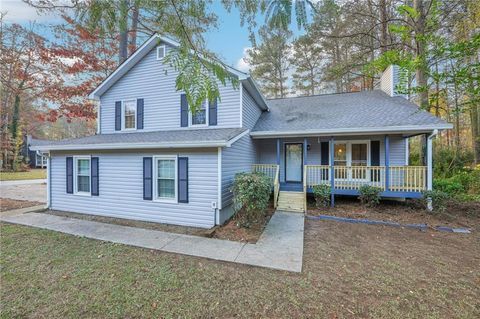 A home in Powder Springs