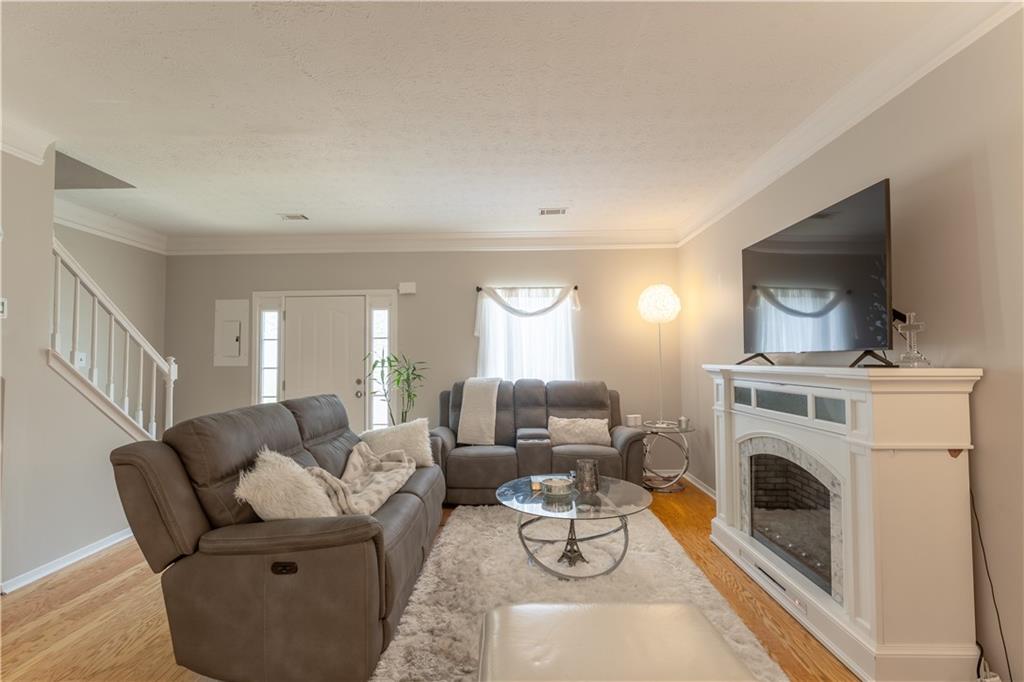 3497 Mount Vernon Circle