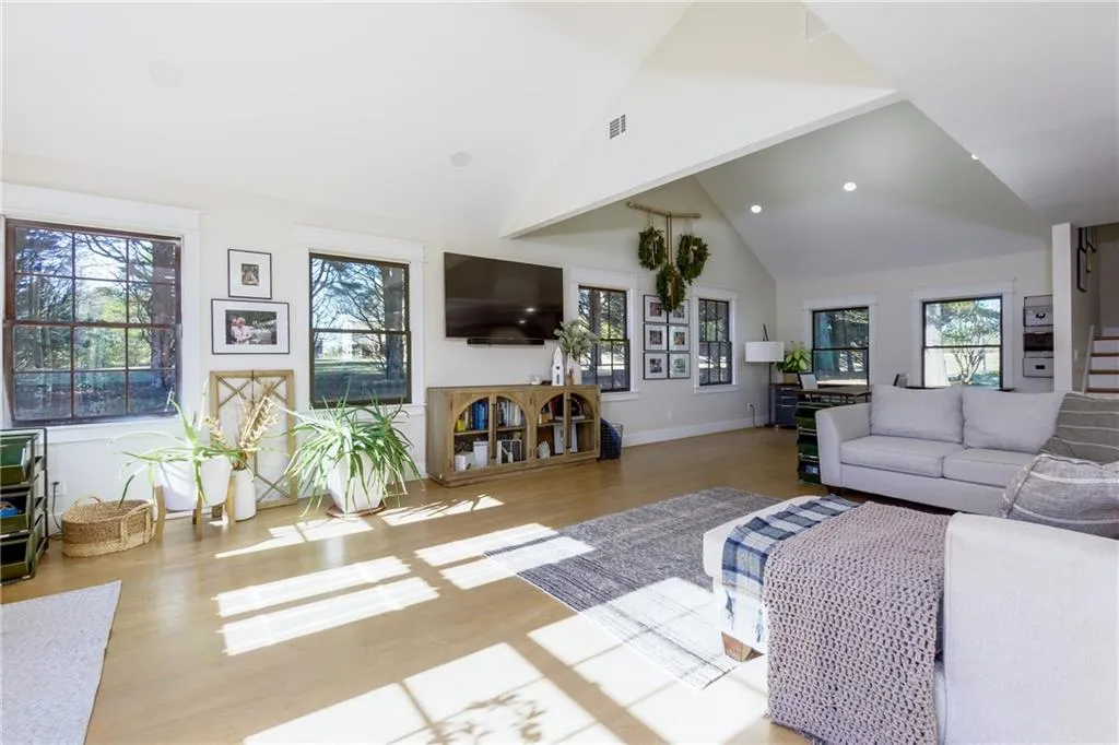 Cumming, Georgia 30041, United States, 4 Bedrooms Bedrooms, ,3 BathroomsBathrooms,Residential,Active,84379