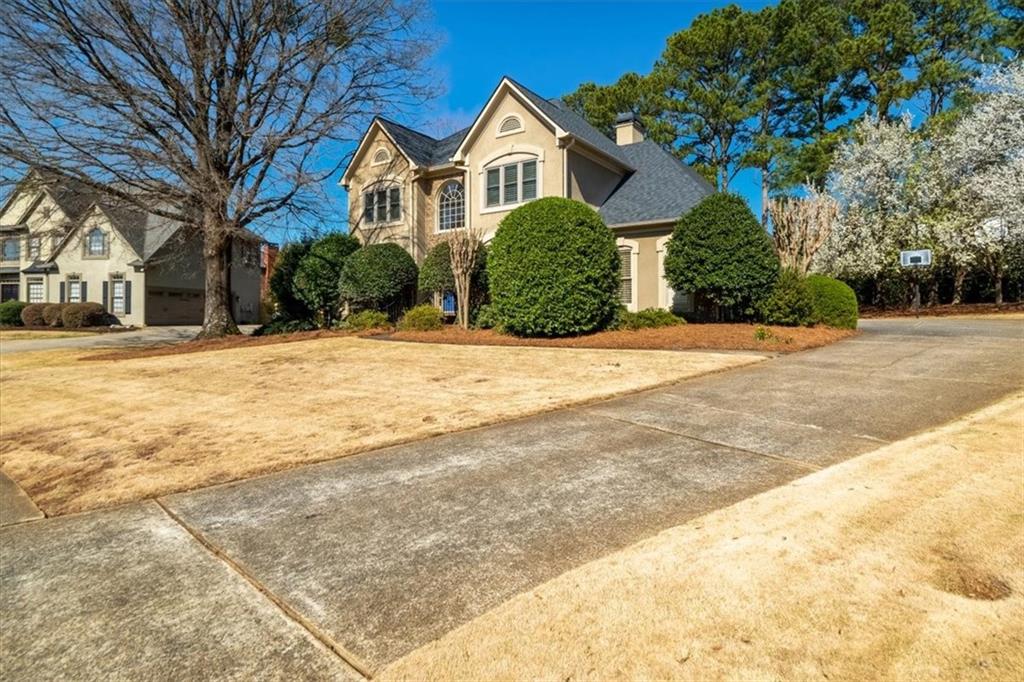 3287 Belmont Glen Drive SE