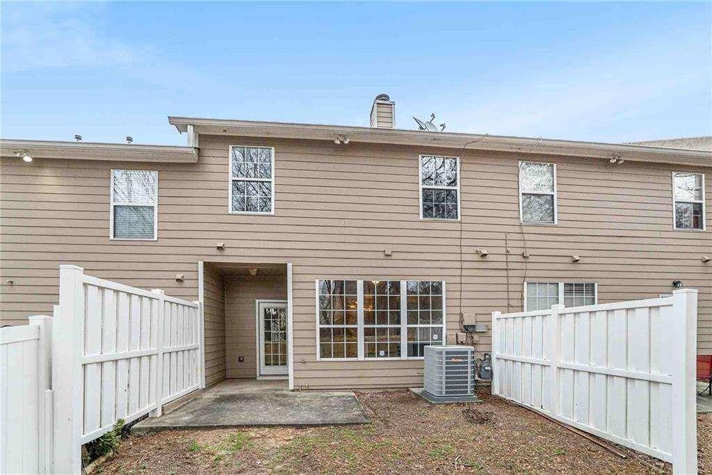 29 Oak Green Dr