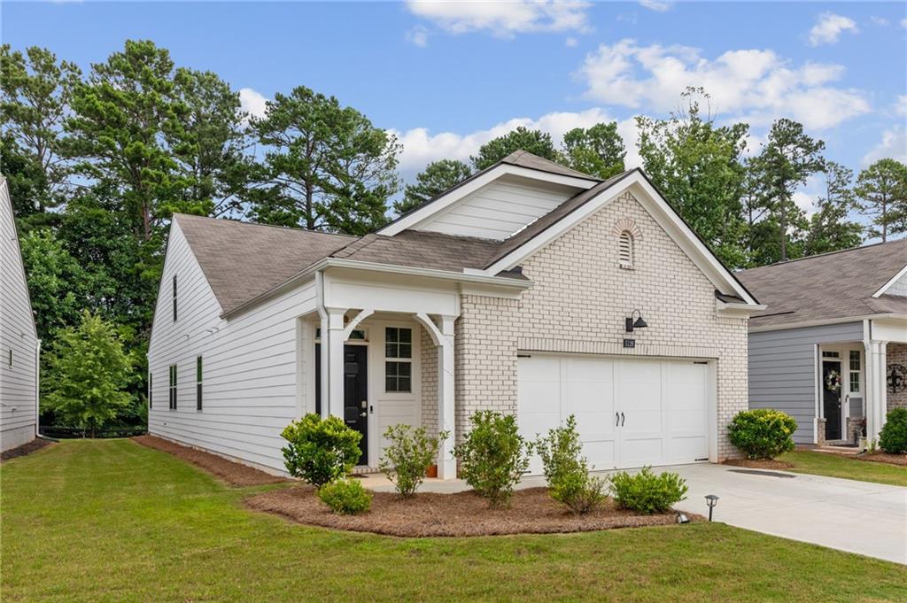 5126 Tulip Square