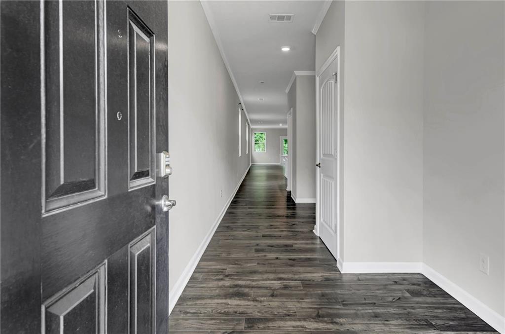 5126 Tulip Square