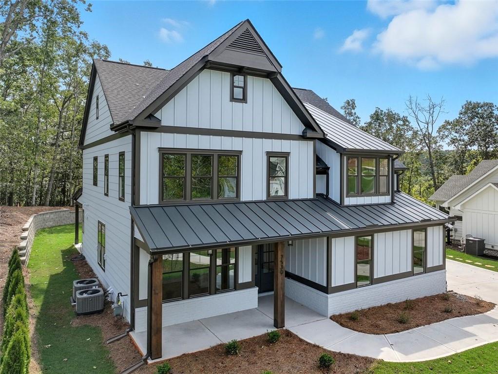 7530 Crestline Drive