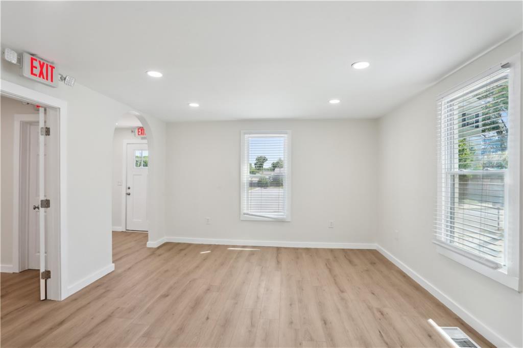 130 South Avenue SE