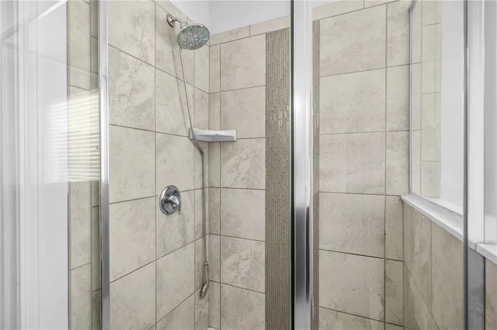 Fairburn, Georgia 30213, United States, 3 Bedrooms Bedrooms, ,3 BathroomsBathrooms,Residential,Pending,108941