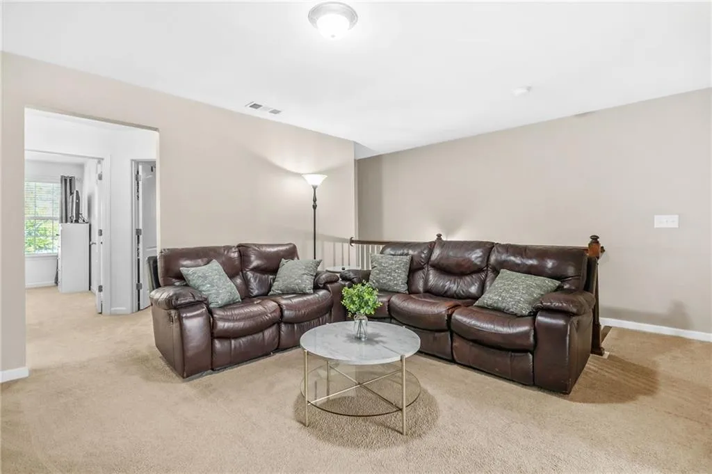 Fairburn, Georgia 30213, United States, 3 Bedrooms Bedrooms, ,3 BathroomsBathrooms,Residential,Pending,108941