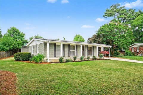 Homes For Sale - 1801 Lochlomand Lane<br/> Smyrna, GA 30080