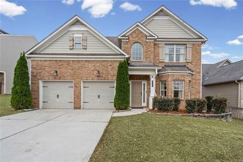 Homes For Sale - 3915 Estates Path<br/> Cumming, GA 30040