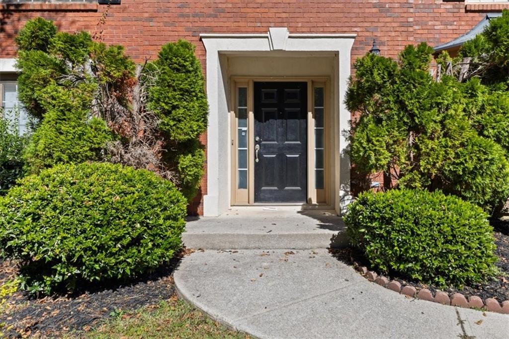 204 Hunters Trace