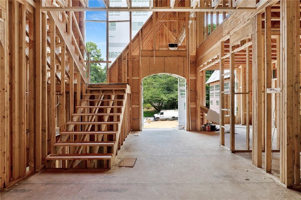 720 Edgewater Trail