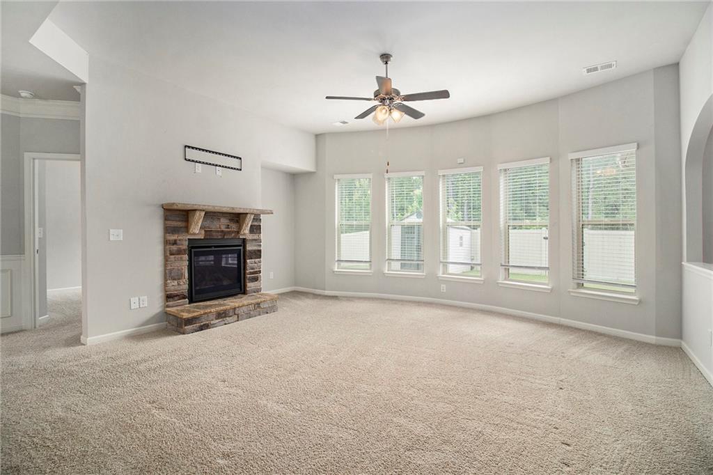 206 Brookview Drive, Newnan, Georgia image 5