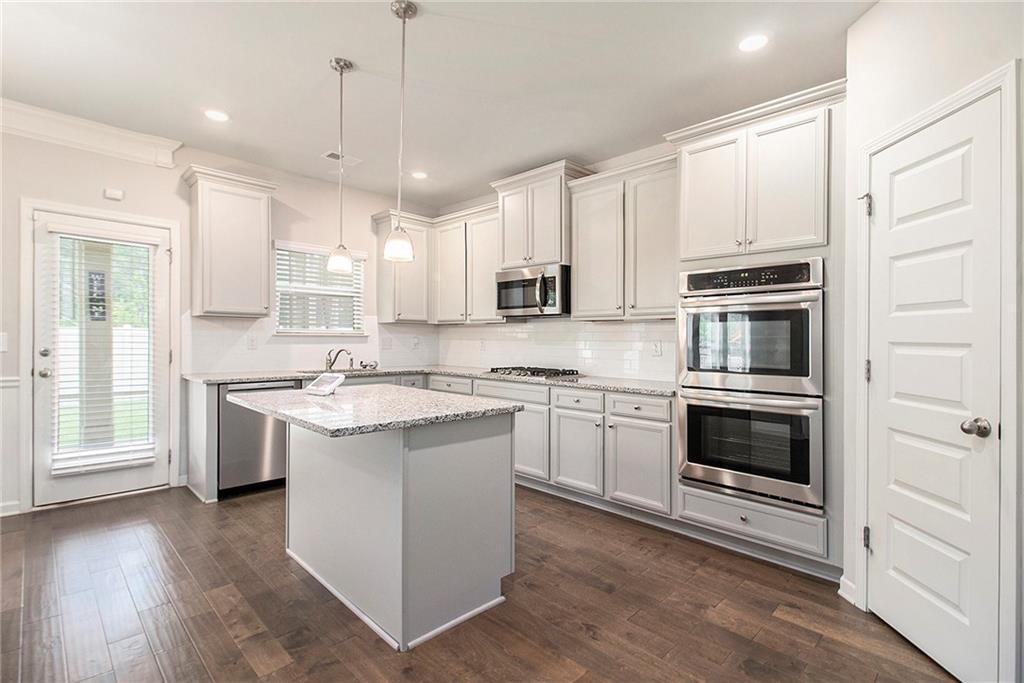 206 Brookview Drive, Newnan, Georgia image 9