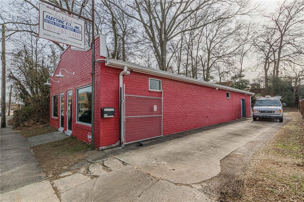614 King Arnold Street
