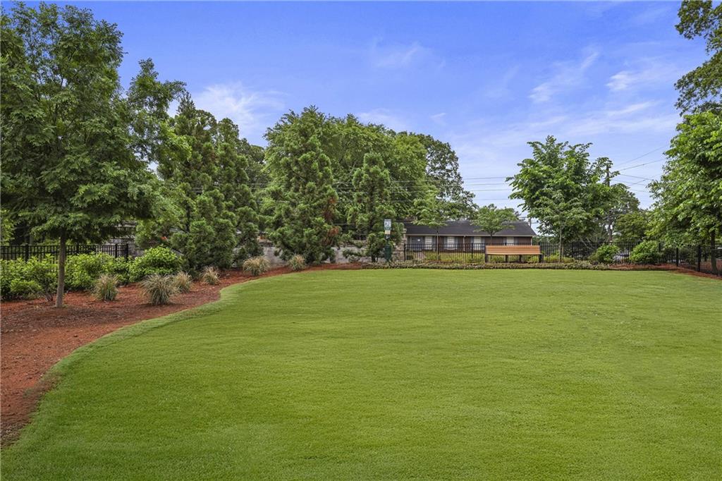 820 Kenway Avenue, Roswell, Georgia image 32
