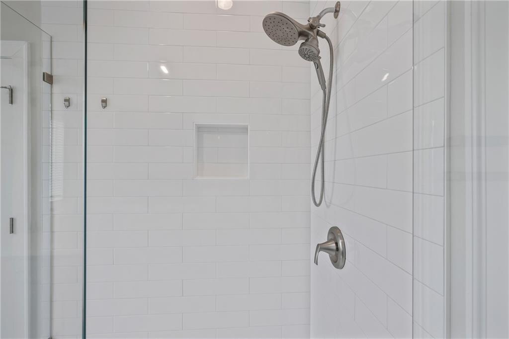 820 Kenway Avenue, Roswell, Georgia image 21